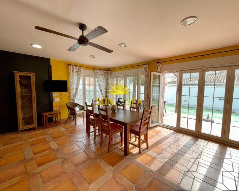 4 quarto Moradia para arrendar em La Manga del Mar Menor com garagem - 2 000 € (Ref: 8949967)