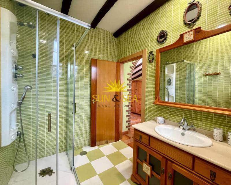 4 quarto Moradia para arrendar em La Manga del Mar Menor com garagem - 2 000 € (Ref: 8949967)