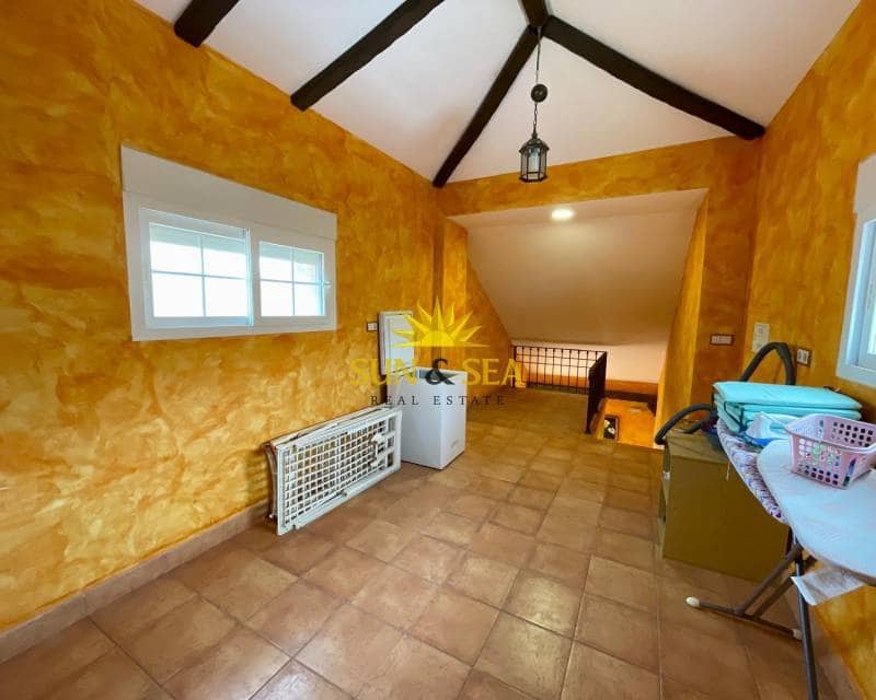 4 quarto Moradia para arrendar em La Manga del Mar Menor com garagem - 2 000 € (Ref: 8949967)