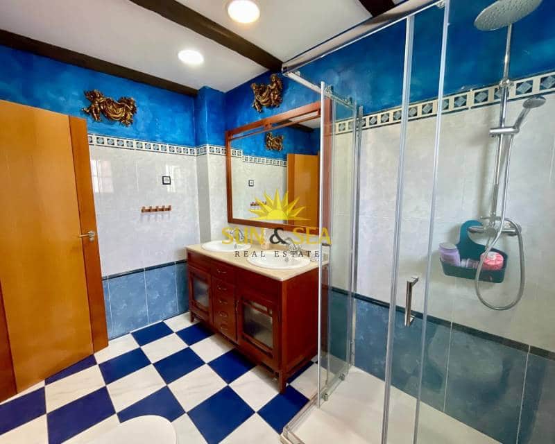 4 quarto Moradia para arrendar em La Manga del Mar Menor com garagem - 2 000 € (Ref: 8949967)