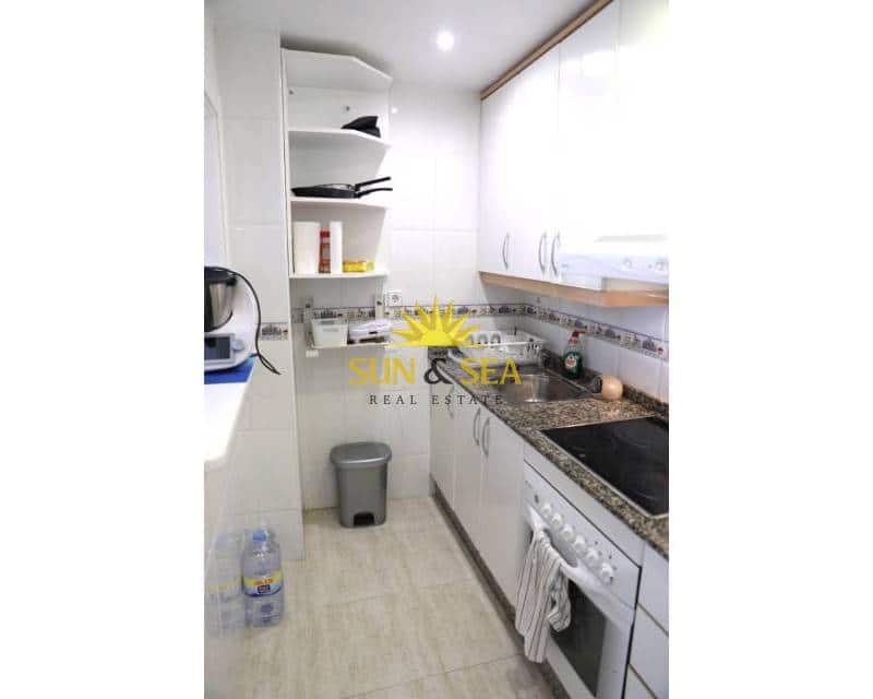 1 slaapkamer Appartement te huur in La Manga del Mar Menor met zwembad - € 750 (Ref: 8953409)