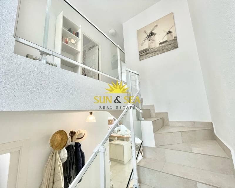 3 makuuhuone Huvila vuokrattavana paikassa La Manga del Mar Menor mukana uima-altaan - 1 500 € (Ref: 8956480)