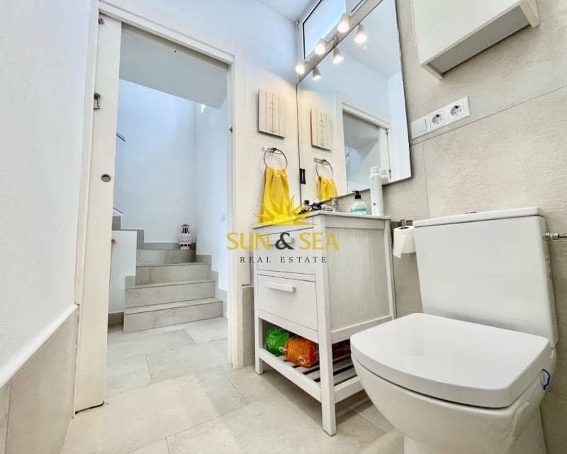 3 makuuhuone Huvila vuokrattavana paikassa La Manga del Mar Menor mukana uima-altaan - 1 500 € (Ref: 8956480)