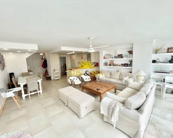 3 soveværelse Villa til leje i La Manga del Mar Menor med swimmingpool - € 1.500 (Ref: 8956480)