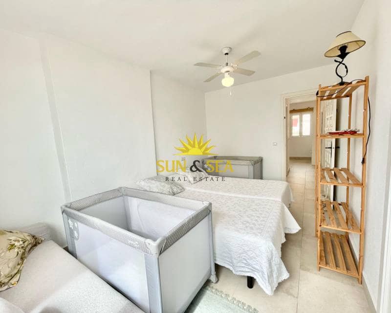 3 makuuhuone Huvila vuokrattavana paikassa La Manga del Mar Menor mukana uima-altaan - 1 500 € (Ref: 8956480)