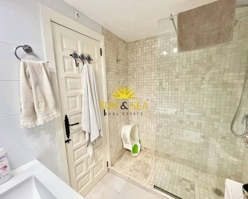 3 makuuhuone Huvila vuokrattavana paikassa La Manga del Mar Menor mukana uima-altaan - 1 500 € (Ref: 8956480)