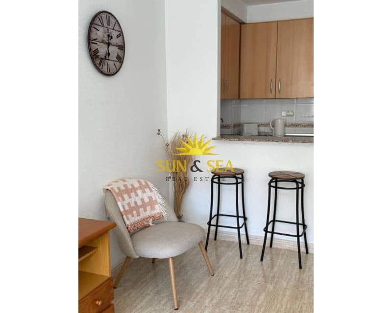 2 sovrum Lägenhet att hyra i Dehesa de Campoamor - 1 300 € (Ref: 8960415)