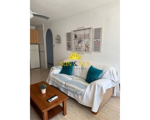 2 soveværelse Lejlighed til leje i Dehesa de Campoamor, Orihuela - € 1.300 (Ref: 8960415)