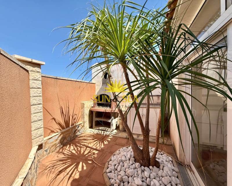 4 bedroom Villa for sale in La Florida with pool garage - € 439,000 (Ref: 8960714)