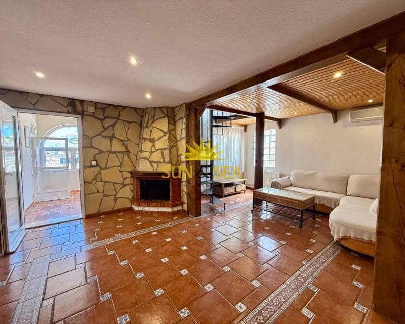 4 bedroom Villa for sale in La Florida with pool garage - € 439,000 (Ref: 8960714)