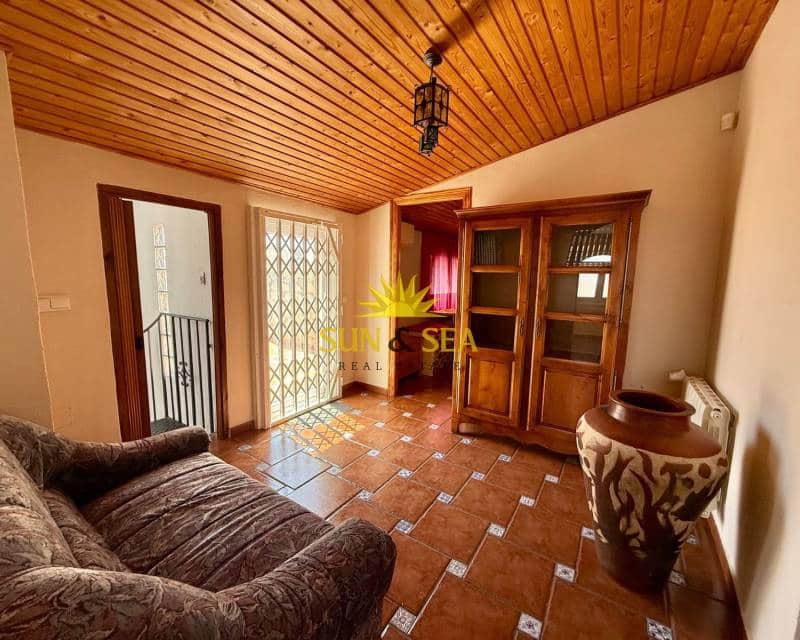 4 bedroom Villa for sale in La Florida with pool garage - € 439,000 (Ref: 8960714)