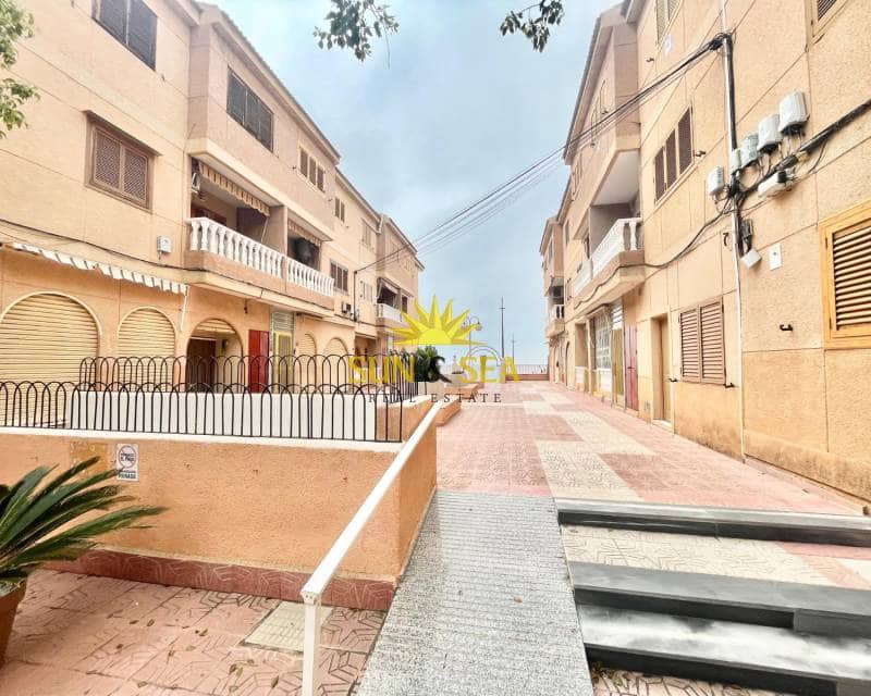 2 soverom Leilighet til leie i Lo Pagan - € 1 000 (Ref: 8960889)