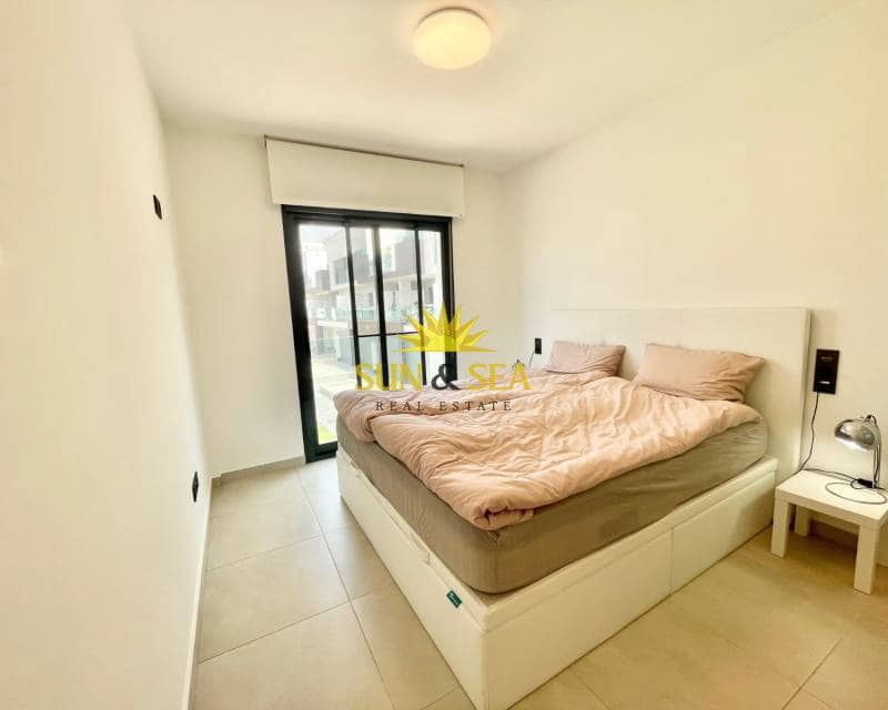 2 slaapkamer Villa te huur in Guardamar del Segura met zwembad - € 1.500 (Ref: 8961020)