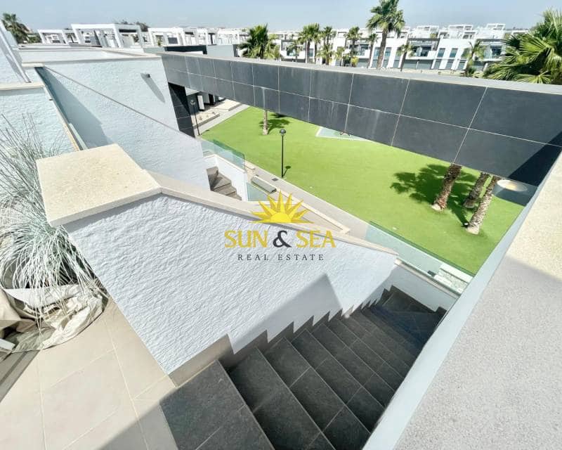 2 slaapkamer Villa te huur in Guardamar del Segura met zwembad - € 1.500 (Ref: 8961020)