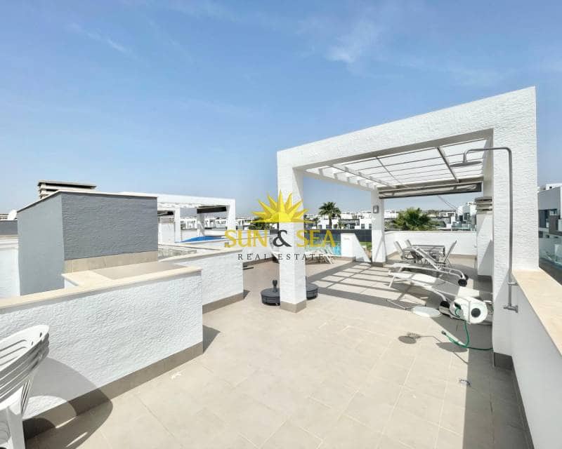 2 slaapkamer Villa te huur in Guardamar del Segura met zwembad - € 1.500 (Ref: 8961020)