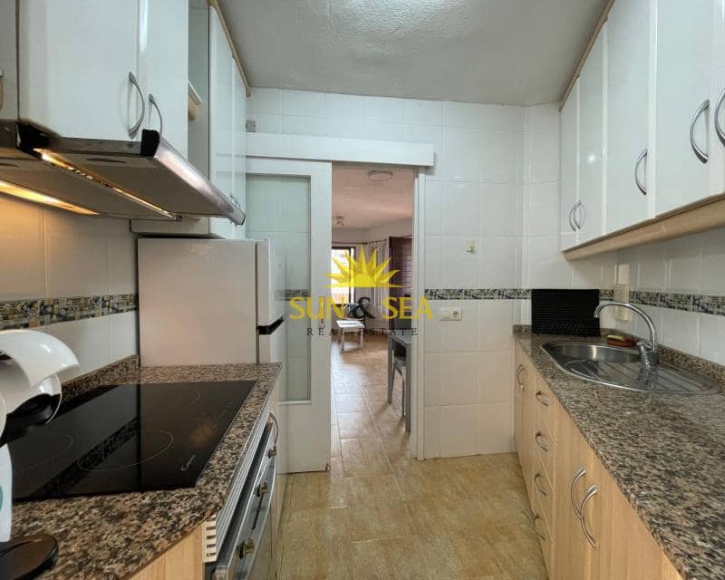 2 slaapkamer Appartement te huur in La Manga del Mar Menor - € 750 (Ref: 8969060)