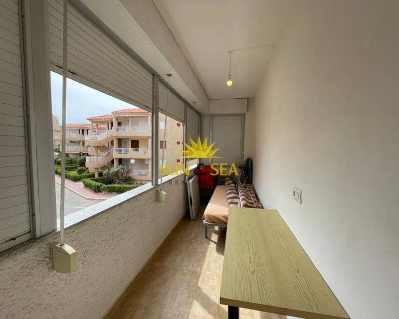 2 slaapkamer Appartement te huur in La Manga del Mar Menor - € 750 (Ref: 8969060)