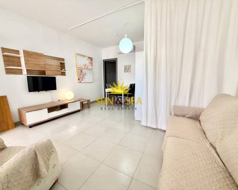 1 quarto Apartamento de Praia para arrendar em La Manga del Mar Menor com piscina - 700 € (Ref: 8969062)