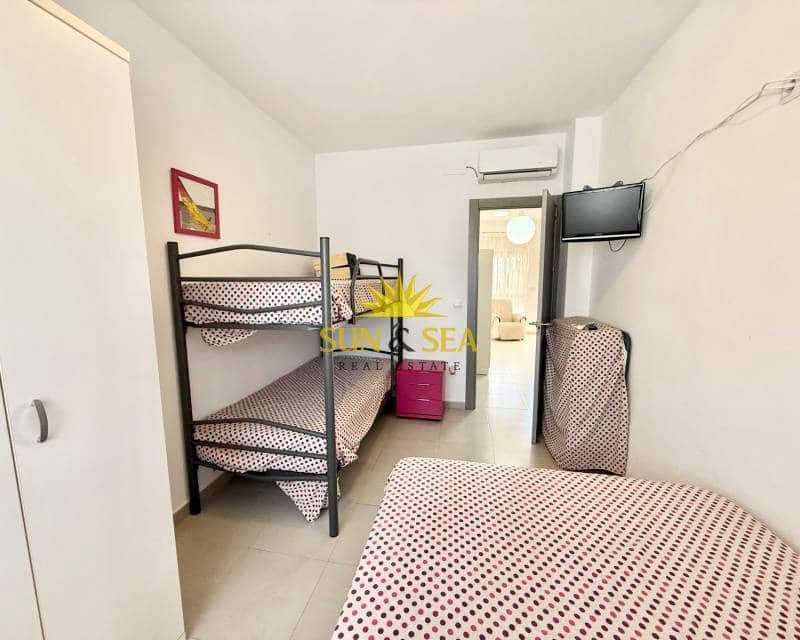 1 quarto Apartamento de Praia para arrendar em La Manga del Mar Menor com piscina - 700 € (Ref: 8969062)