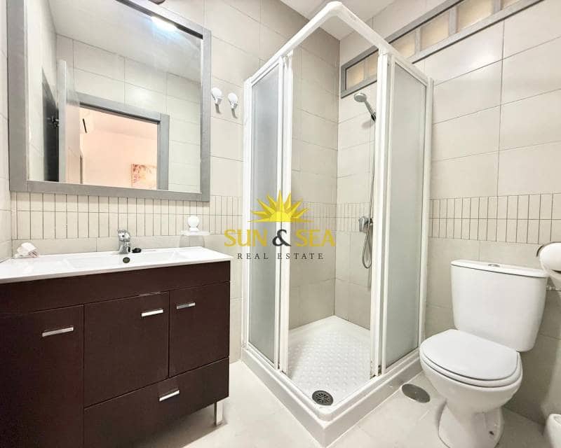 1 quarto Apartamento de Praia para arrendar em La Manga del Mar Menor com piscina - 700 € (Ref: 8969062)