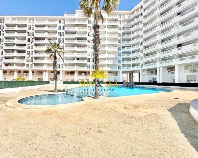 1 quarto Apartamento de Praia para arrendar em La Manga del Mar Menor com piscina - 700 € (Ref: 8969062)