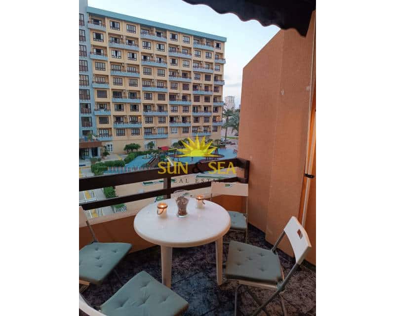 Studio de 1 chambre à louer à La Manga del Mar Menor avec piscine - 600 € (Ref: 8971345)