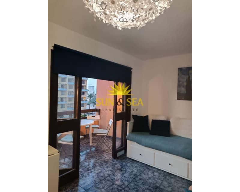 Studio de 1 chambre à louer à La Manga del Mar Menor avec piscine - 600 € (Ref: 8971345)