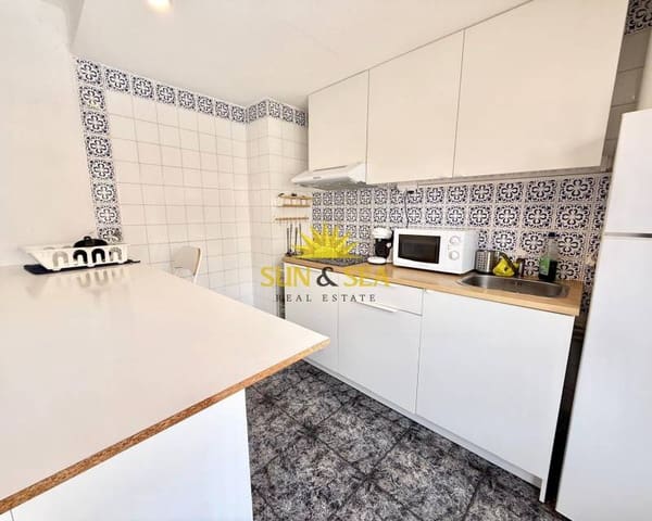 1 soveværelse Studio til leje i La Manga del Mar Menor med swimmingpool - € 600 (Ref: 8971345)