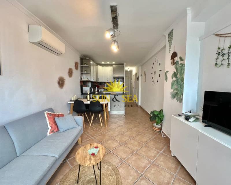 2 soverom Leilighet til leie i Torrevieja - € 800 (Ref: 8975536)