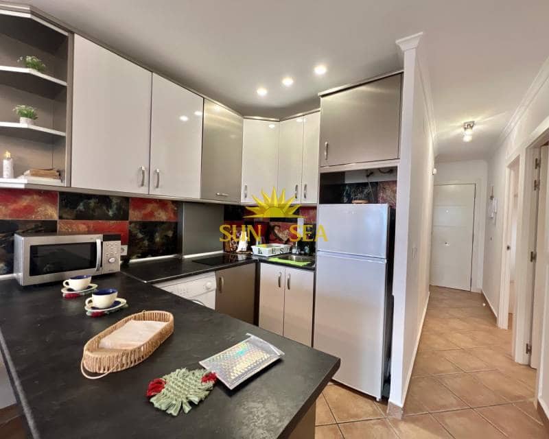 2 soverom Leilighet til leie i Torrevieja - € 800 (Ref: 8975536)