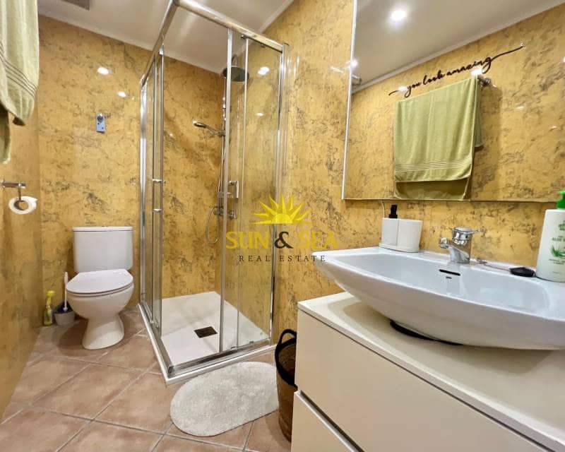 2 soverom Leilighet til leie i Torrevieja - € 800 (Ref: 8975536)