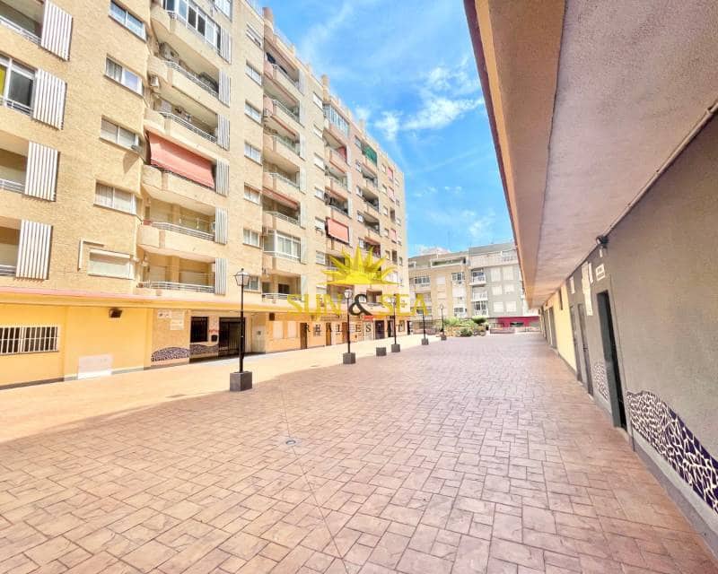 1 soveværelse Studio til salg i Torrevieja - € 85.000 (Ref: 8981052)