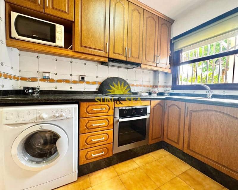 2 soverom Hus til leie i Santa Pola - € 800 (Ref: 8982915)