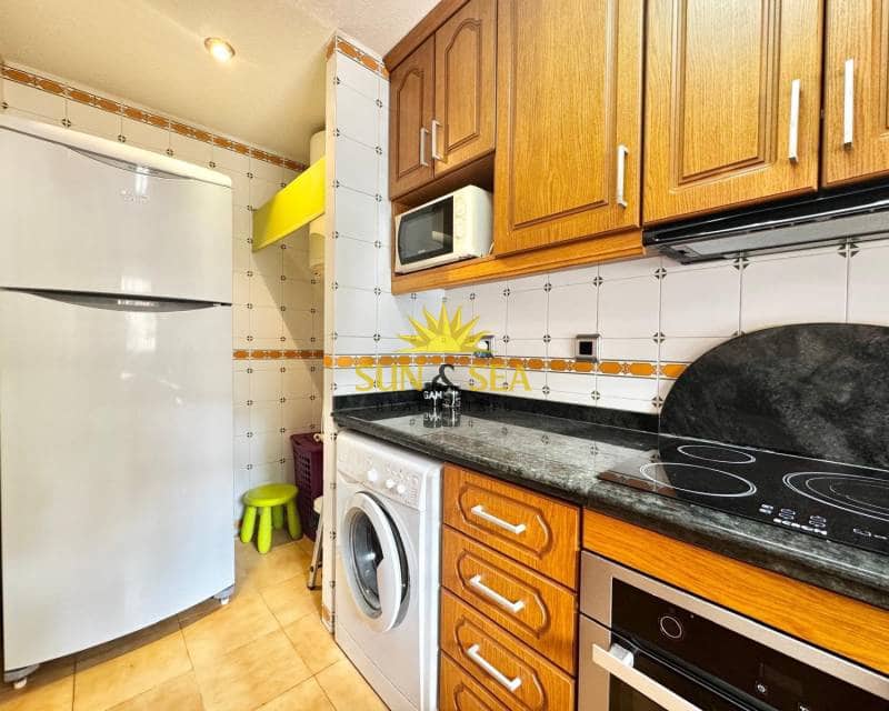 2 soverom Hus til leie i Santa Pola - € 800 (Ref: 8982915)