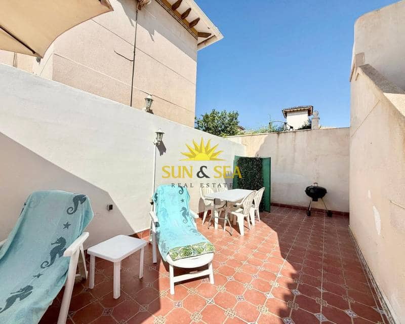 2 soveværelse Villa til leje i Playa Flamenca - € 800 (Ref: 8982916)