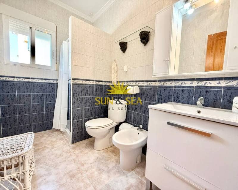 2 soveværelse Villa til leje i Playa Flamenca - € 800 (Ref: 8982916)