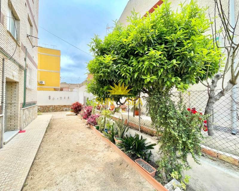 Appartement de 2 chambres à louer à Lo Pagan - 650 € (Ref: 8982918)