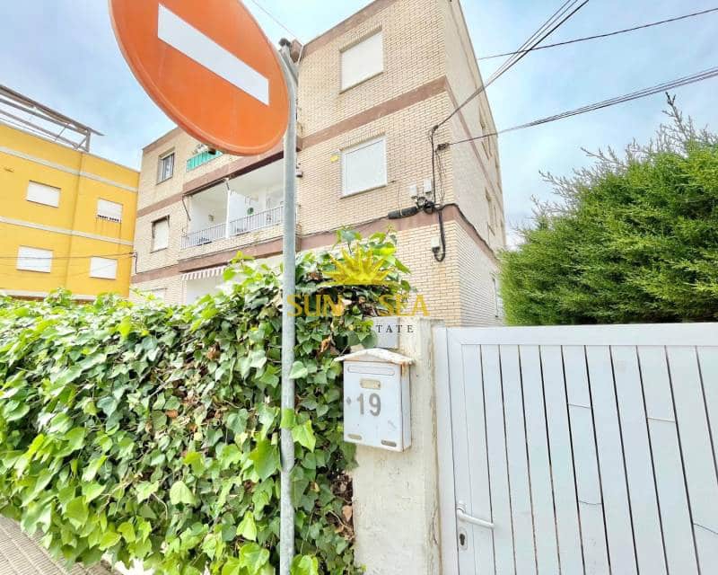 Appartement de 2 chambres à louer à Lo Pagan - 650 € (Ref: 8982918)