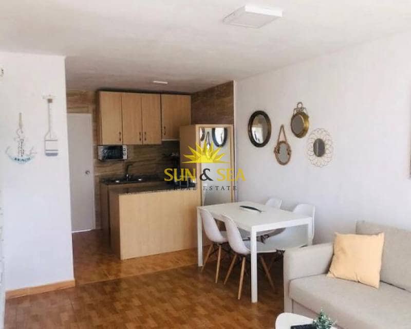 1 slaapkamer Appartement te huur in La Manga del Mar Menor - € 600 (Ref: 8987034)