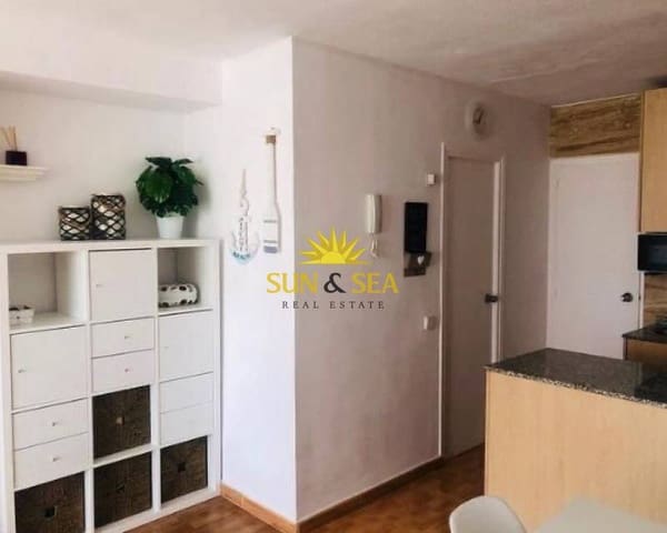 1 slaapkamer Appartement te huur in La Manga del Mar Menor - € 600 (Ref: 8987034)