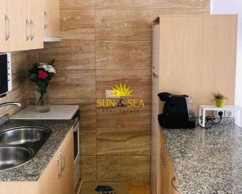 1 slaapkamer Appartement te huur in La Manga del Mar Menor - € 600 (Ref: 8987034)