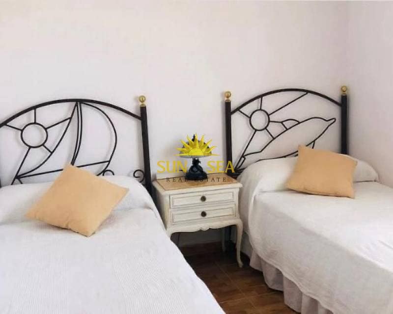 1 slaapkamer Appartement te huur in La Manga del Mar Menor - € 600 (Ref: 8987034)