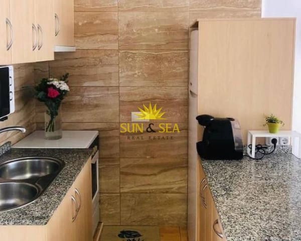 1 slaapkamer Appartement te huur in La Manga del Mar Menor - € 600 (Ref: 8987034)