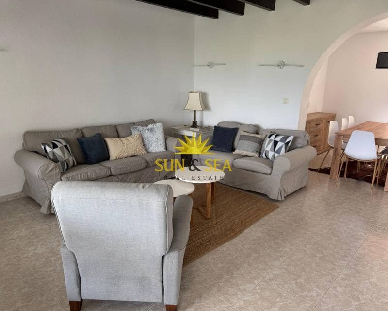 2 soveværelse Villa til leje i Albir med swimmingpool garage - € 2.350 (Ref: 8987035)