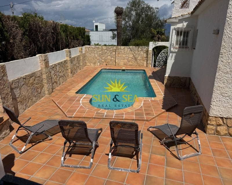 2 soveværelse Villa til leje i Albir med swimmingpool garage - € 2.350 (Ref: 8987035)