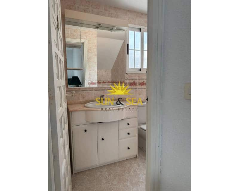 2 soveværelse Villa til leje i Albir med swimmingpool garage - € 2.350 (Ref: 8987035)