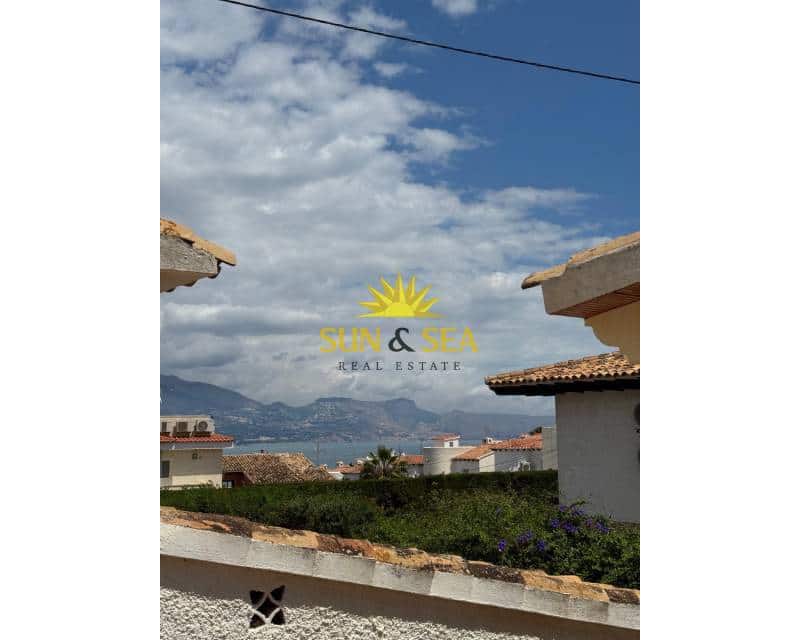 2 soveværelse Villa til leje i Albir med swimmingpool garage - € 2.350 (Ref: 8987035)