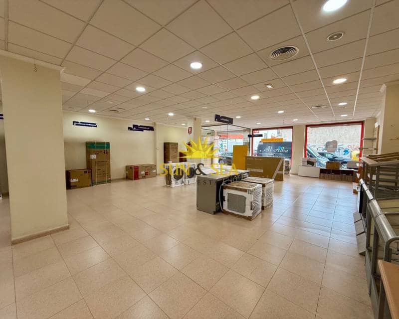 1 makuuhuone Kaupallinen vuokrattavana paikassa Torrevieja - 2 500 € (Ref: 8988787)