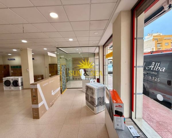 1 quarto Comercial para arrendar em Puerto Deportivo, Torrevieja - 2 500 € (Ref: 8988787)