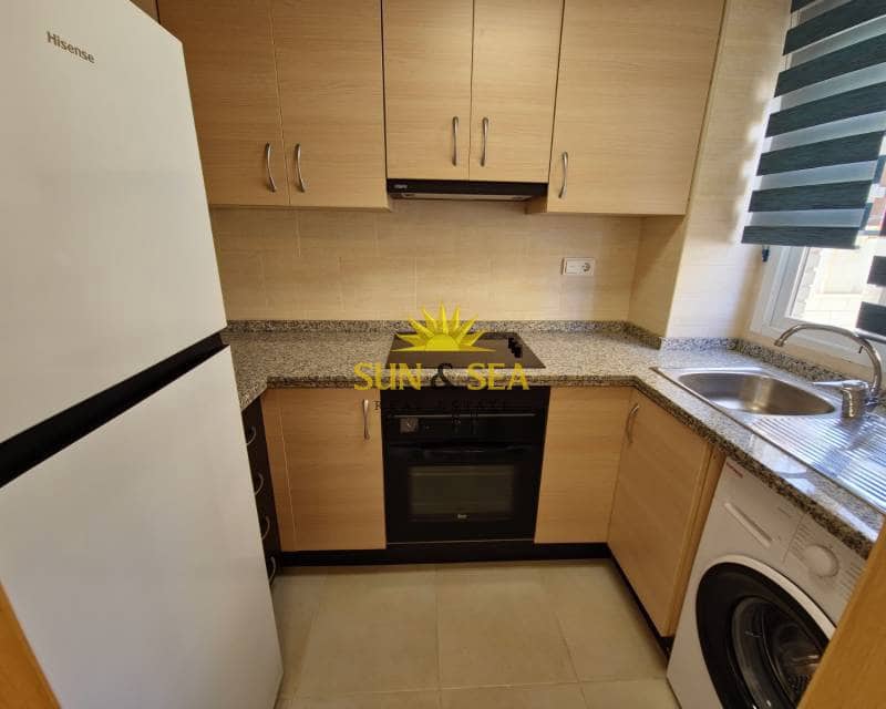 3 quarto Moradia para arrendar em Guardamar del Segura com garagem - 1 200 € (Ref: 8988915)